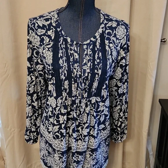 Lucky Brand Navy and Cream Relaxed Tie Front Peasant Style Blouse, Womens 1X - Picture 2 of 4